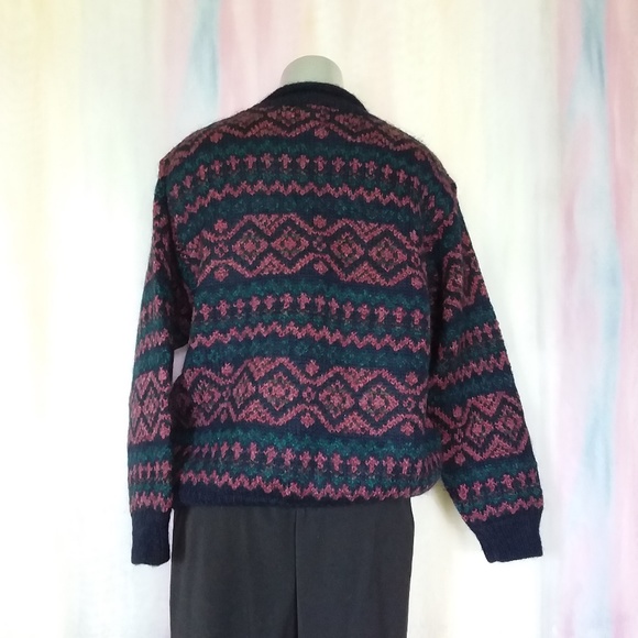 Vintage Winter Sweater - Picture 3 of 5